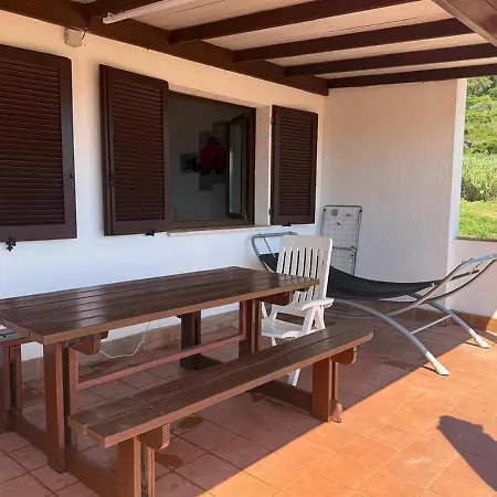 Casa Katia, Giuliana & Nami * Лакона