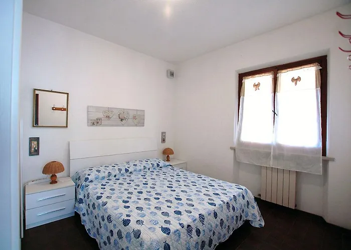 Casa Katia, Giuliana & Nami Lacona